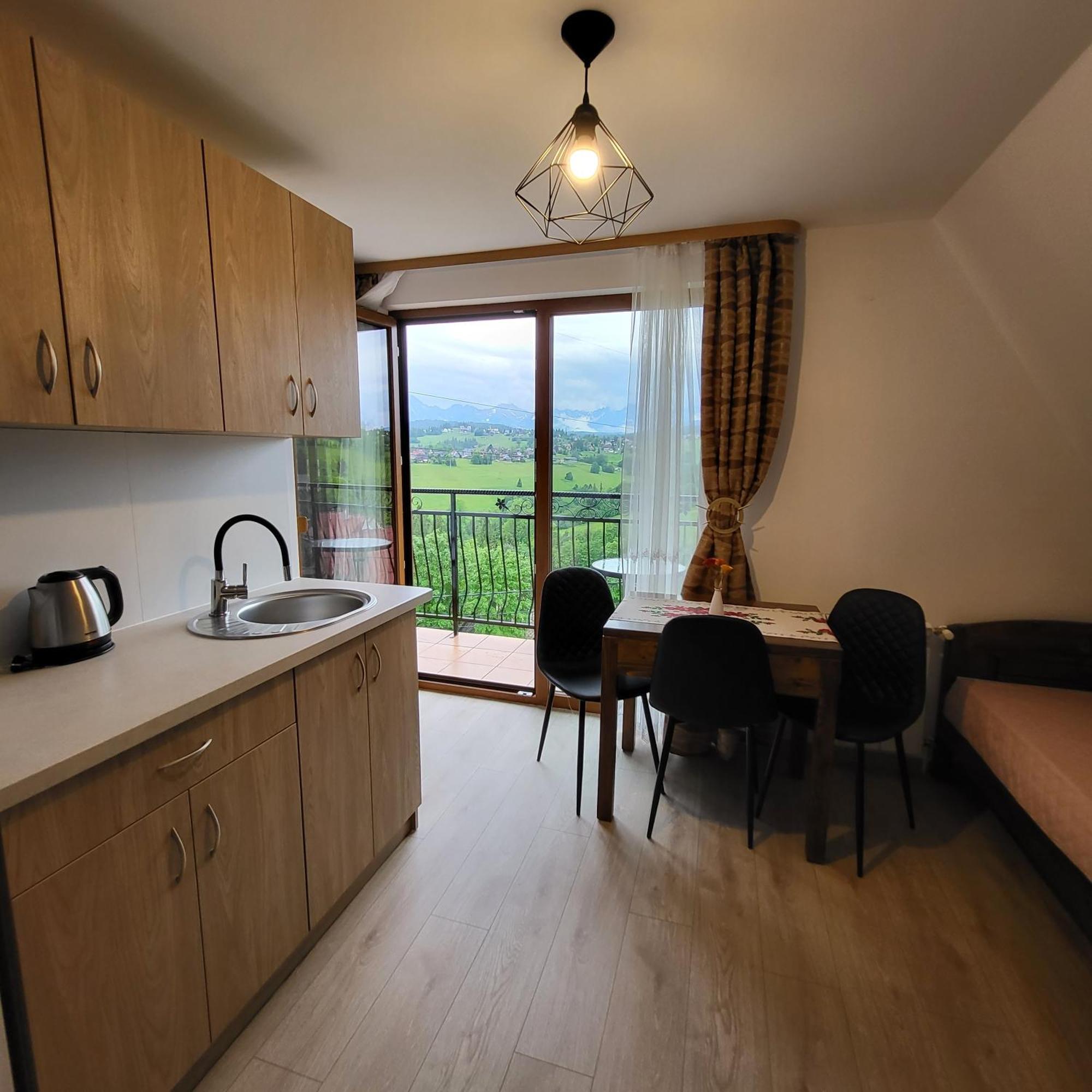 U Ewy Apartment Буковина Татжанска Екстериор снимка