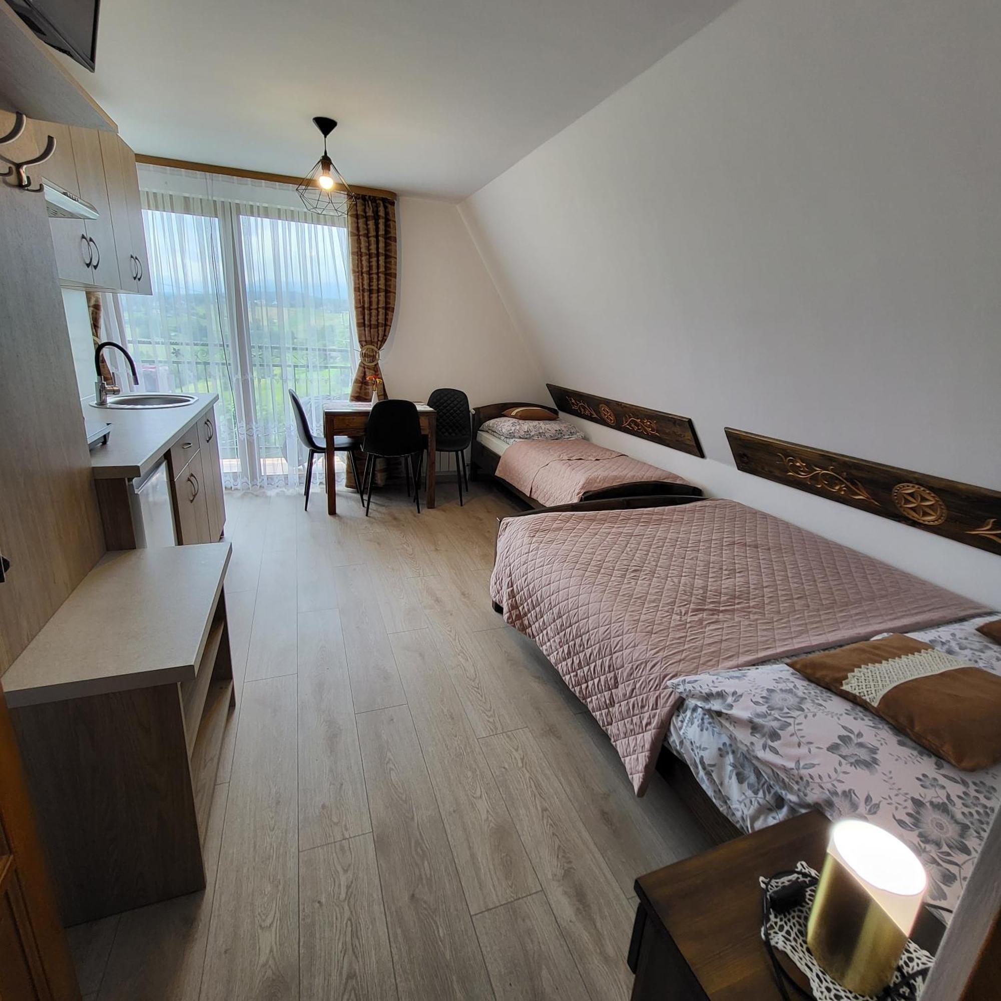 U Ewy Apartment Буковина Татжанска Екстериор снимка